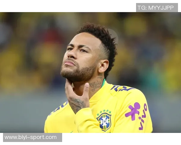 内马尔出席巴西扑克系列赛活动分享生活乐趣照片尽情享受人生