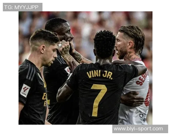 皇马更衣室团结一心共同抵御外界干扰与压力