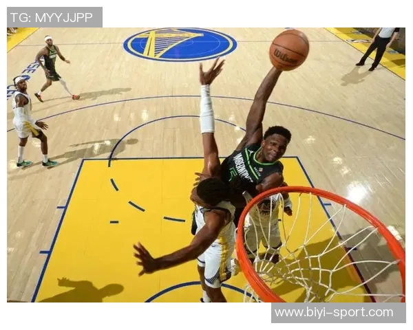 爱德华兹首节表现极端14分闪耀却伴随5次失误与1次技犯